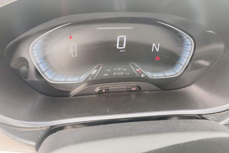 Used Baojun 360 2019 1.5L CVT Elite Version China VI Odometer Close Up