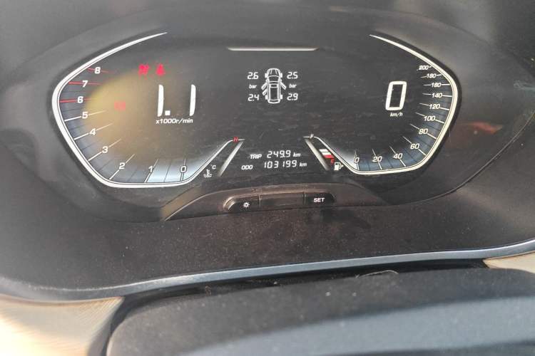 Used Baojun 360 2019 1.5L Manual Luxury Version China VI Odometer Close Up