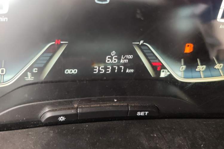 Used Baojun 360 2019 1.5L Manual Elite Version China VI Odometer Close Up