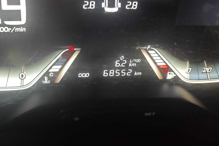 Used Baojun 360 2019 1.5L Manual Luxury Version China VI Odometer Close Up