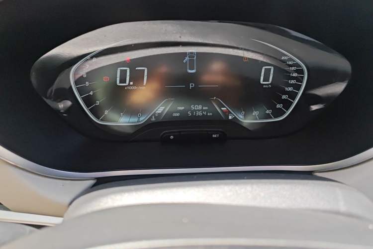 Used Baojun 360 2019 1.5L CVT Luxury Model China VI Emission Standard Odometer Close Up