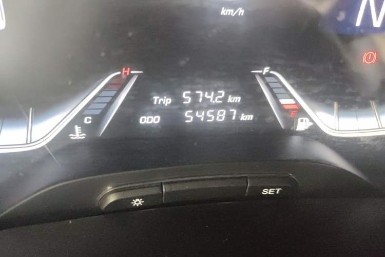 Used Baojun 360 2019 1.5L Automatic Elite Version China VI Odometer Close Up