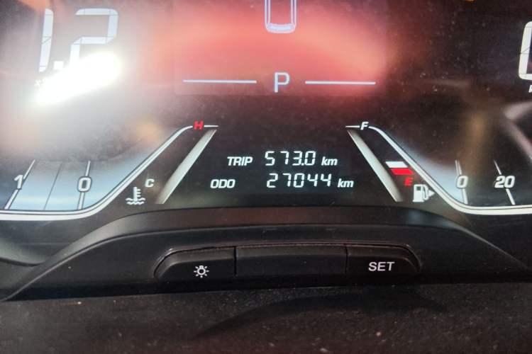 Used Baojun 360 2019 1.5L CVT Elite Version China VI Odometer Close Up