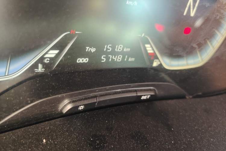 Used Baojun 360 2019 1.5L Automatic Elite Version China VI Odometer Close Up