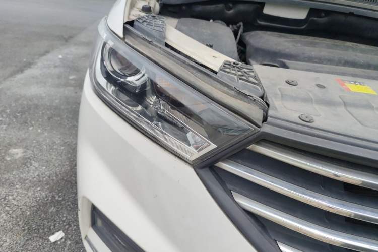 Used Baojun 360 2019 1.5L Manual Elite Version China VI Right Front Headlight