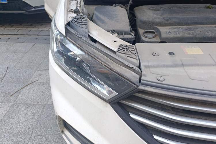 Used Baojun 360 2019 1.5L Manual Elite Version China VI Right Front Headlight