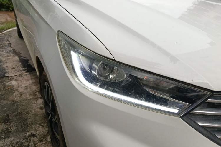 Used Baojun 360 2019 1.5L Manual Luxury Version China VI Right Front Headlight