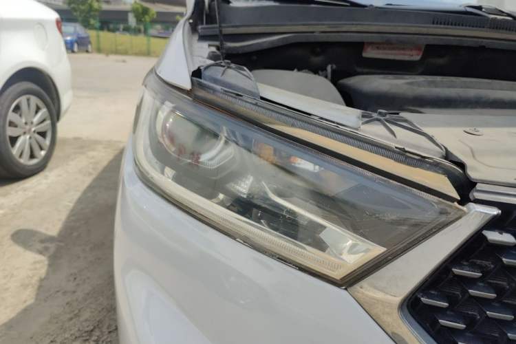 Used Baojun 360 2019 1.5L CVT Elite Version China VI Right Front Headlight