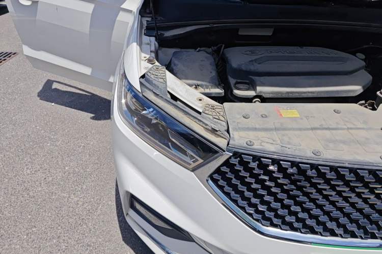 Used Baojun 360 2019 1.5L CVT Luxury Model China VI Emission Standard Right Front Headlight
