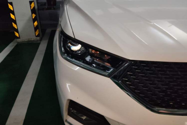 Used Baojun 360 2019 1.5L CVT Elite Version China VI Right Front Headlight