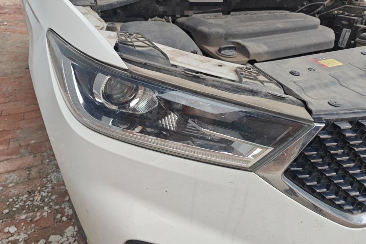 Used Baojun 360 2019 1.5L CVT Elite Version China VI Right Front Headlight