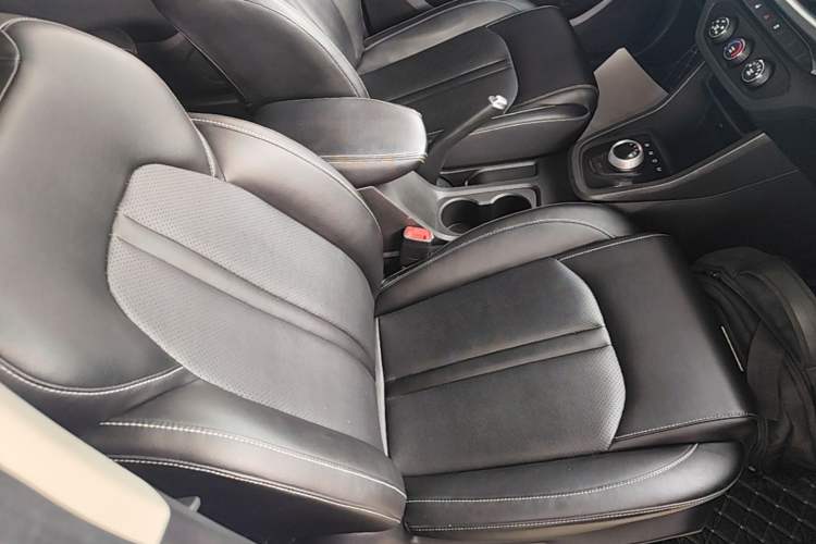 Used Baojun 360 2019 1.5L Automatic Elite Version China VI Right Front Seat