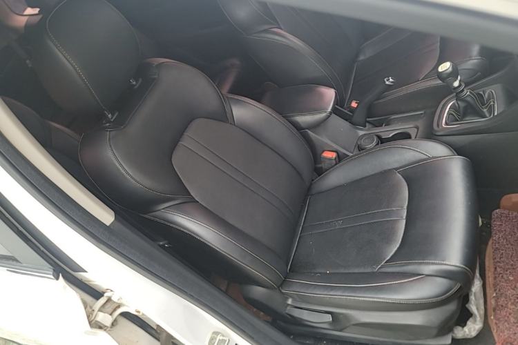 Used Baojun 360 2019 1.5L Manual Elite Version China VI Right Front Seat