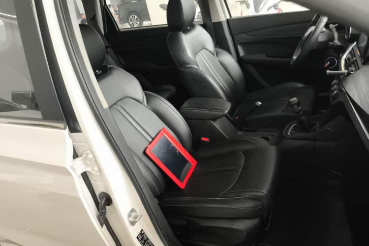 Used Baojun 360 2019 1.5L Manual Elite Version China VI Right Front Seat