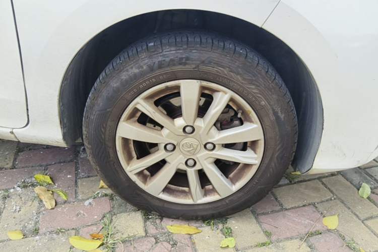 Used Baojun 360 2019 1.5L CVT Elite Version China VI Right Front Wheel Hub