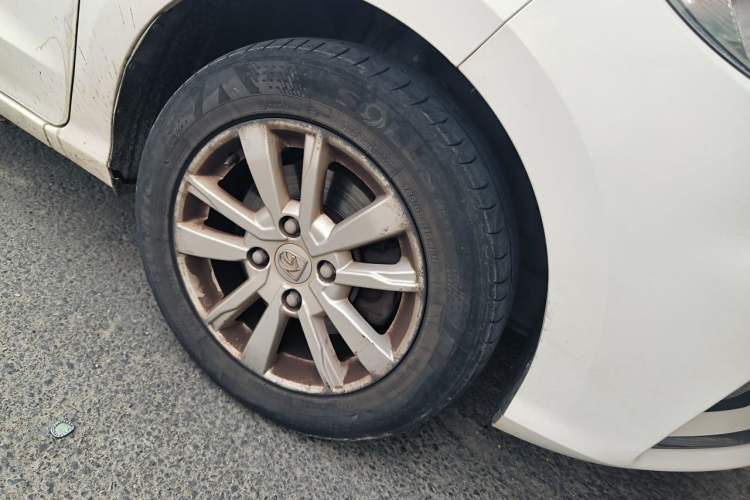 Used Baojun 360 2019 1.5L CVT Elite Version China VI Right Front Wheel Hub