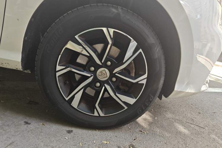 Used Baojun 360 2019 1.5L Automatic Luxury Edition China VI Right Front Wheel Hub