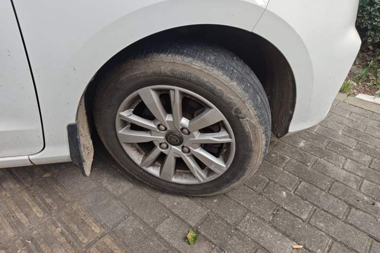 Used Baojun 360 2019 1.5L Manual Elite Version China VI Right Front Wheel Hub