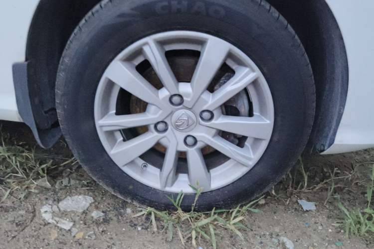 Used Baojun 360 2019 1.5L Automatic Elite Version China VI Right Front Wheel Hub