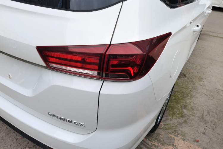 Used Baojun 360 2019 1.5L CVT Elite Version China VI Right Rear Taillight