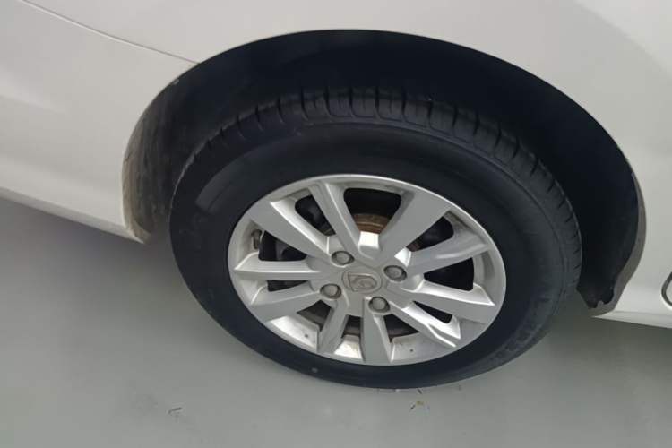 Used Baojun 360 2019 1.5L CVT Elite Version China VI Right Rear Wheel Hub