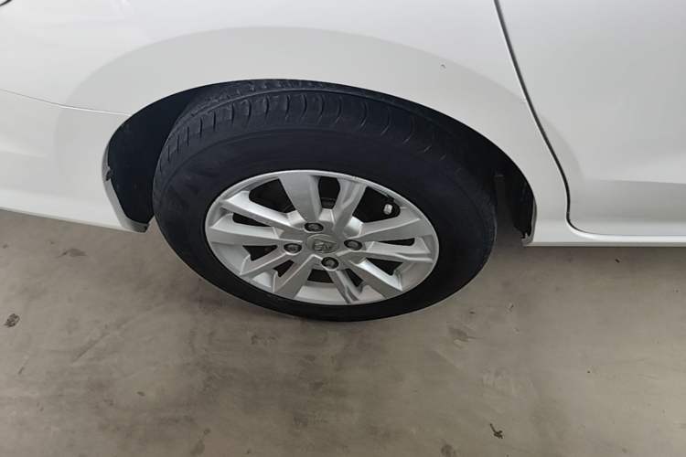 Used Baojun 360 2019 1.5L Automatic Elite Version China VI Right Rear Wheel Hub