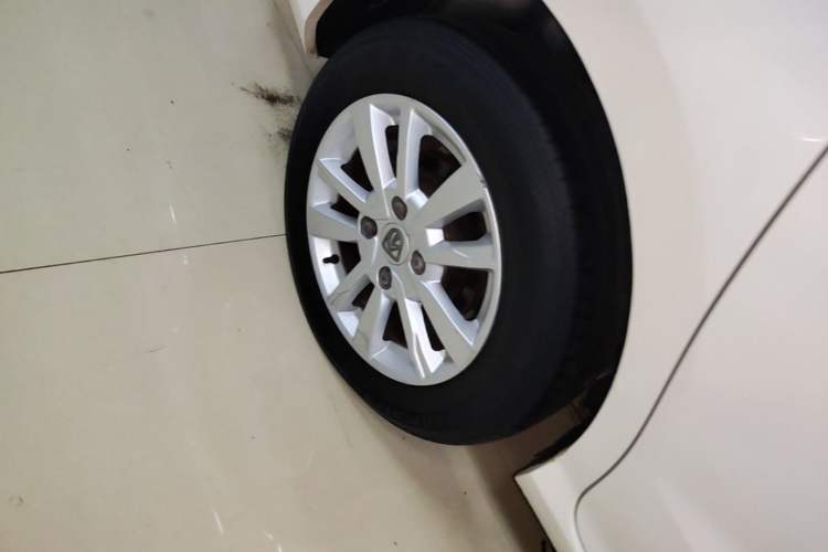 Used Baojun 360 2019 1.5L Automatic Elite Version China VI Right Rear Wheel Hub