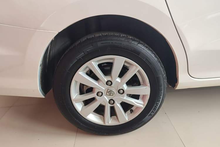 Used Baojun 360 2019 1.5L Manual Elite Version China VI Right Rear Wheel Hub