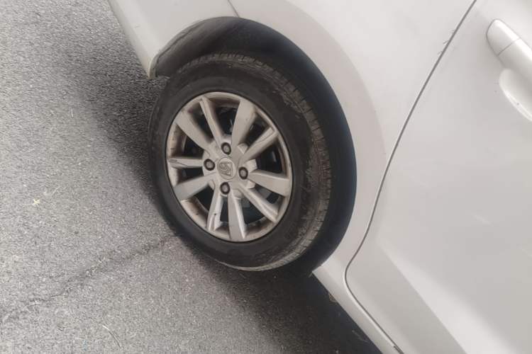 Used Baojun 360 2019 1.5L Automatic Elite Version China VI Right Rear Wheel Hub