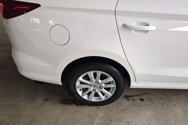 Used Baojun 360 2019 1.5L Automatic Elite Version China VI Right Rear Wheel Hub