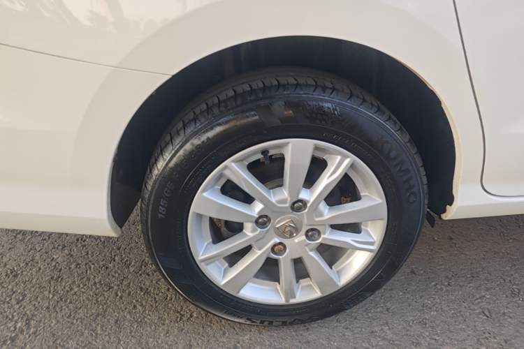 Used Baojun 360 2019 1.5L Manual Elite Version China VI Right Rear Wheel Hub