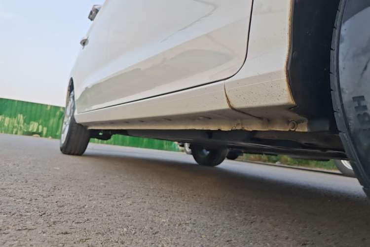 Used Baojun 360 2019 1.5L Manual Elite Version China VI Right Side Sill