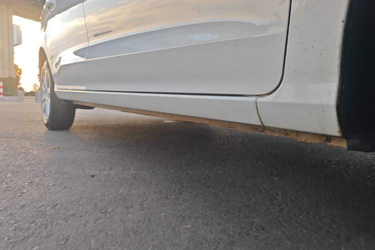 Used Baojun 360 2019 1.5L Manual Elite Version China VI Right Side Sill