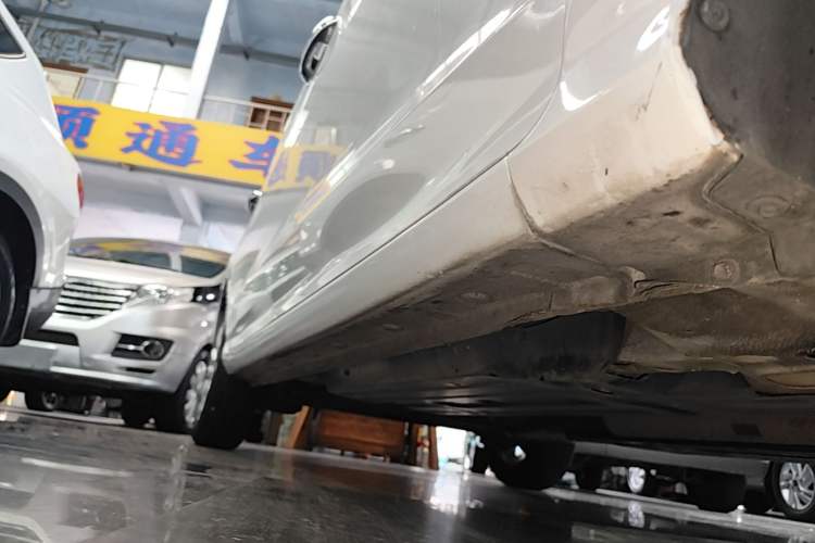 Used Baojun 360 2019 1.5L CVT Elite Version China VI Right Side Sill