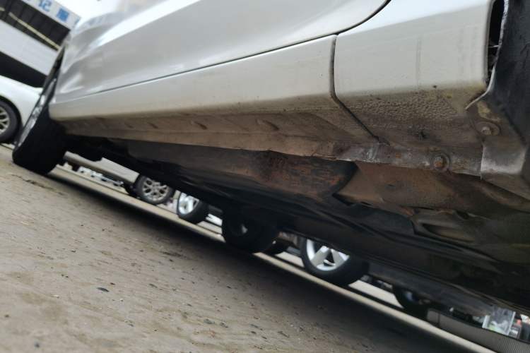 Used Baojun 360 2019 1.5L CVT Elite Version China VI Right Side Sill