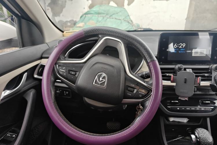 Used Baojun 360 2019 1.5L CVT Luxury Model China VI Emission Standard Steering Wheel