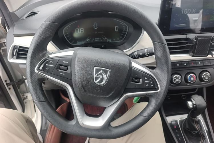 Used Baojun 360 2019 1.5L CVT Elite Version China VI Steering Wheel