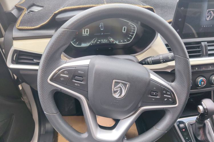 Used Baojun 360 2019 1.5L CVT Elite Version China VI Steering Wheel