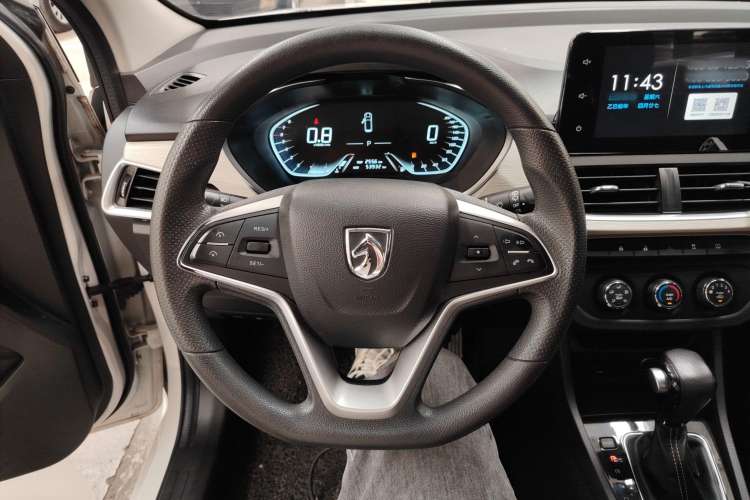 Used Baojun 360 2019 1.5L CVT Elite Version China VI Steering Wheel