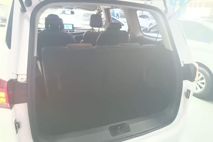 Used Baojun 360 2019 1.5L CVT Elite Version China VI Trunk