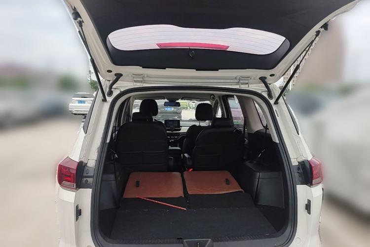 Used Baojun 360 2019 1.5L CVT Elite Version China VI Trunk