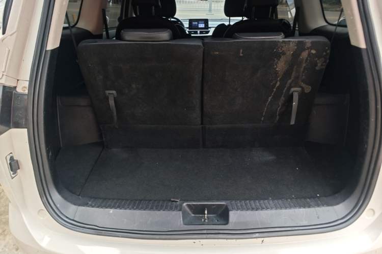 Used Baojun 360 2019 1.5L CVT Elite Version China VI Trunk