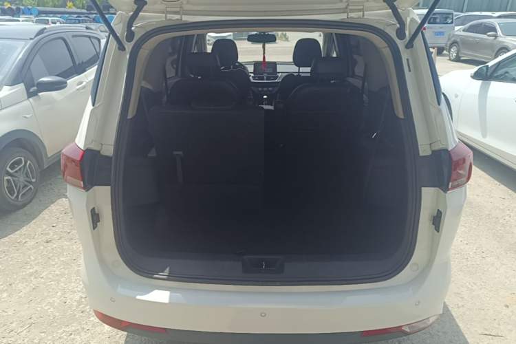 Used Baojun 360 2019 1.5L Manual Elite Version China VI Trunk