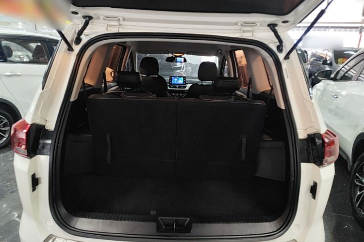 Used Baojun 360 2019 1.5L CVT Elite Version China VI Trunk