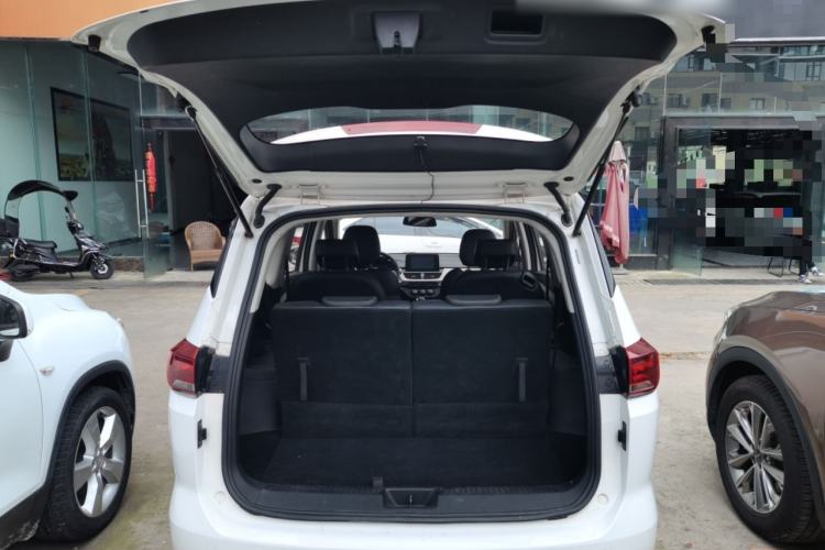 Used Baojun 360 2019 1.5L CVT Elite Version China VI Trunk