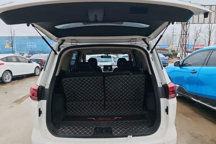 Used Baojun 360 2019 1.5L Manual Luxury Version China VI Trunk