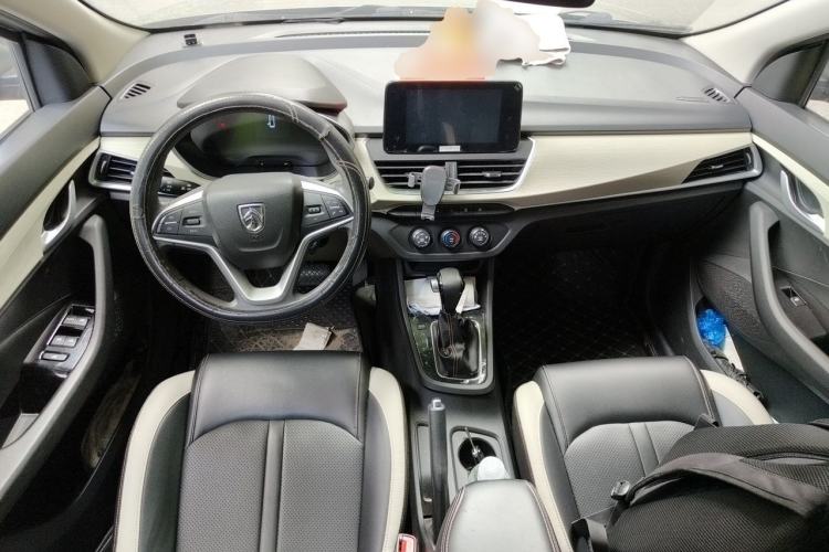 Used Baojun 360 2021 1.5L CVT Elite Version 77kW Center Console