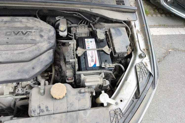 Used Baojun 360 2021 1.5L CVT Elite Version 77kW Engine Bay Left
