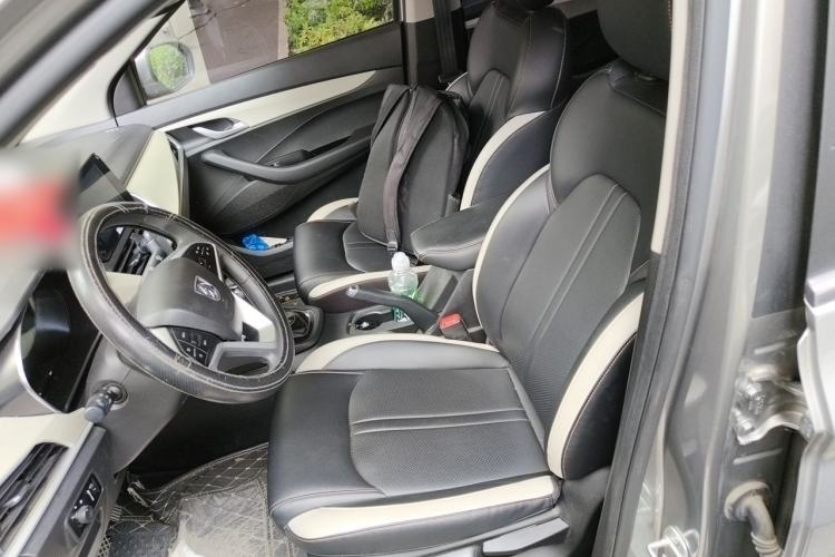 Used Baojun 360 2021 1.5L CVT Elite Version 77kW Left Front Seat