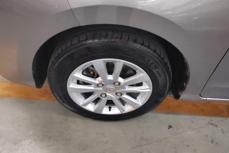 Used Baojun 360 2021 1.5L Manual Elite Edition Left Front Wheel Hub